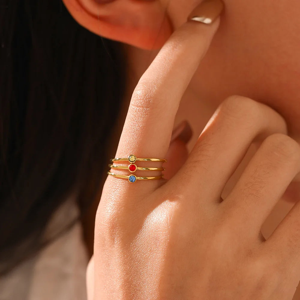 Your Touch - Geburtsstein-Ring aus Edelstahl, 18K vergoldet – personalisierbar nach Monat